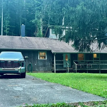 Happy Valley Mountain Getaway!
