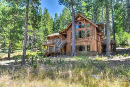 Shining Shire - Sauna, Steam Shower, Very Cool!