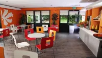 The Crossway Hotel