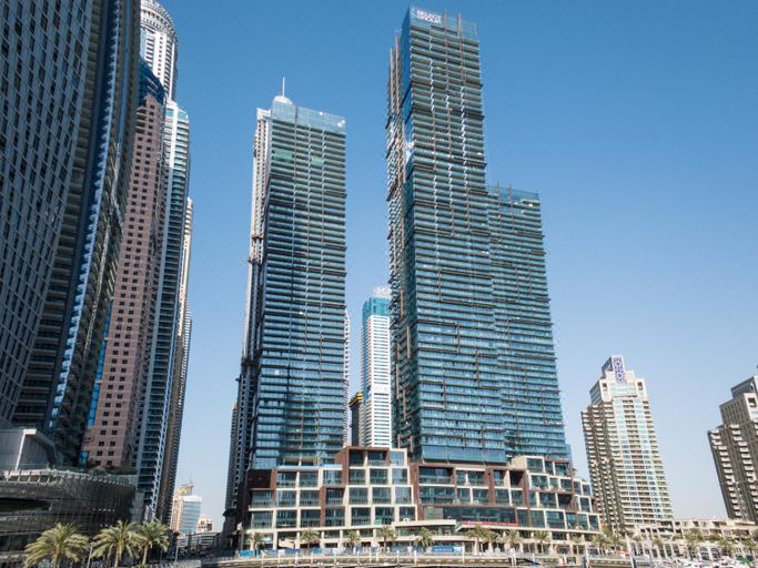 3. 주메이라 리빙 ..