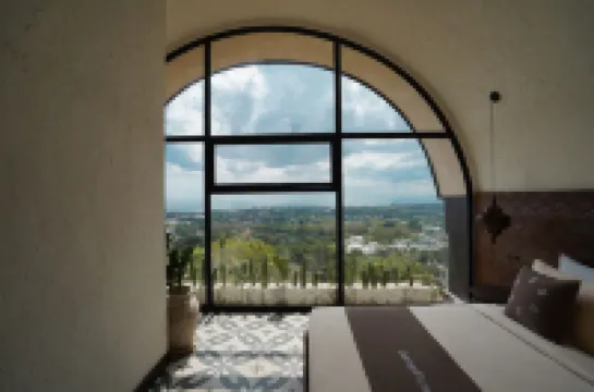 烏魯瓦圖陽光海洋酒店