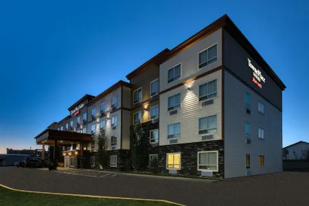 TownePlace Suites Red Deer Отели рядом с достопримечательностью «ENMAX Centrium»