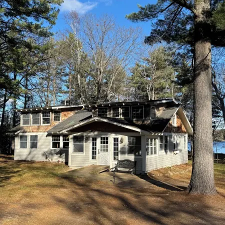 Serene Dragonfly Point at Meta Lake: 3-Acre Property on Private Lake