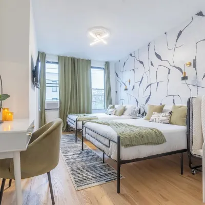 Calm Cocoon by the Train+We Pay Half Your Parking, Sleeps 6! 20% OFF 7 days Barsky Gallery附近的飯店