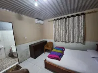 Yogi Home Stay Near Freetown Airport Hotels in Tagrin