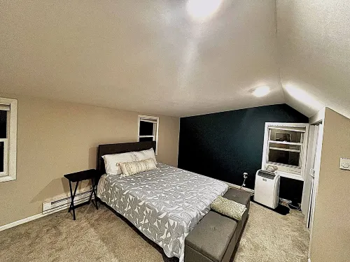Syracuse Vacation Rental free Parking,near SU,town