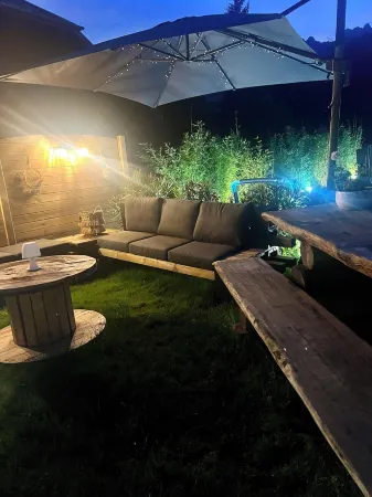 Maison Calme Plein Sud Jardin-Piscine Vue Mont Blanc Отели в г. Салланш