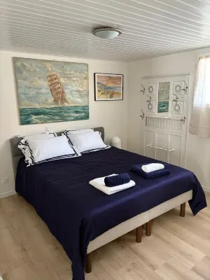 La voile Bleue the waterfront stopover