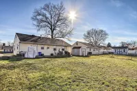 House w/ Pellet Smoker & Grill, 1 Mi to Lake!