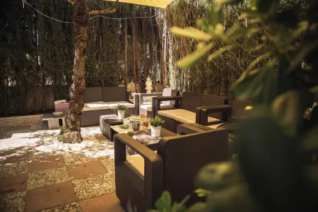 Villa del Mamut, en Padul Granada Отели рядом с достопримечательностью «Via Romana»