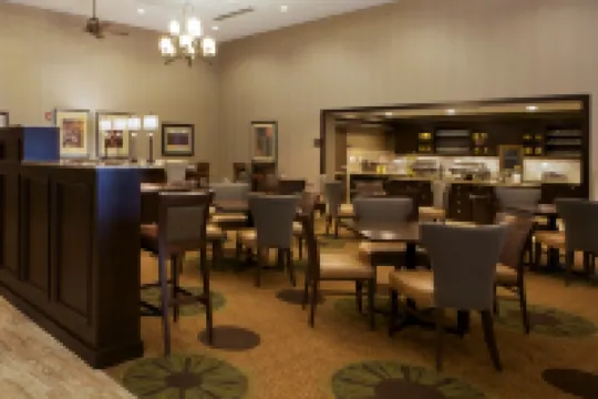 Homewood Suites by Hilton Coralville - Iowa River Landing Hotels in Coralville