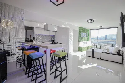 Luxury Modern Condo with The Andes Mountains View Hotel di 
