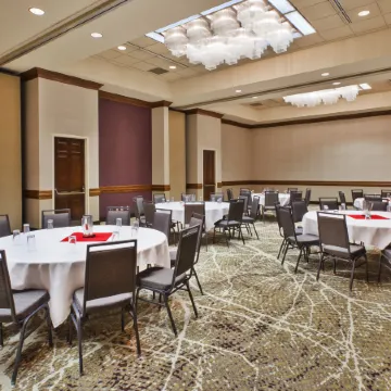 DoubleTree by Hilton Rapid City Downtown Convention Center