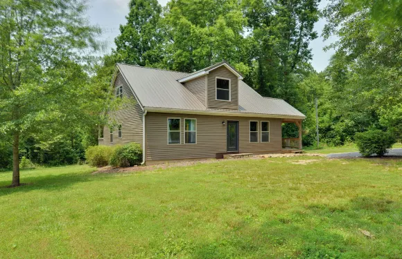 奧林的葡萄酒鄉村小屋，帶火坑！