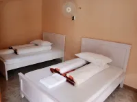 Migingo Suites Entebbe Airport & Lake view Gem