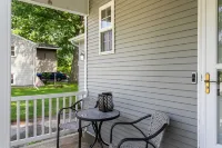 Weko Beach Retreat, Hot Tub, Fire Pit, Near Lake