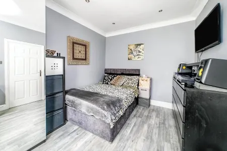 Single Room at  Cheviot Street