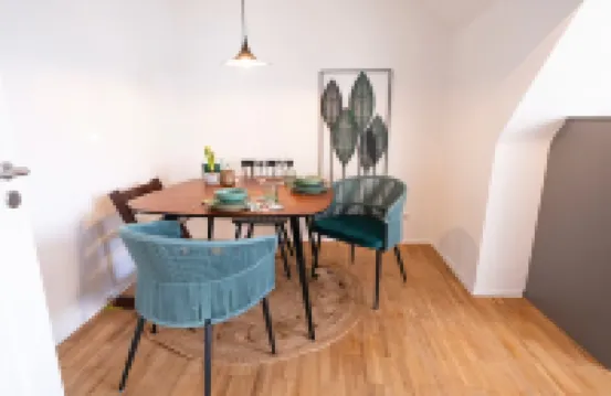 Meerjungfrau: stylish 2-room apartment, central, kitchen, bathroom, living room/bedroom