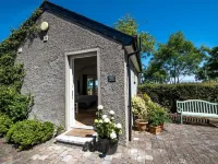 The Stables At Ballygraffan - Maurice's Stable Hotels in Newtownards
