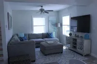 4-bedroom 3 Bath house with Master suite in charming Ortley Beach with Wi Fi, AC