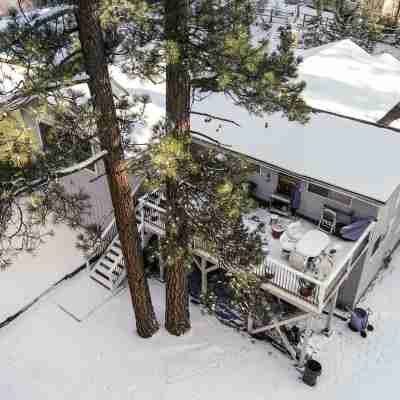 7 Bedrooms, Hot tub, Game room, Poker room, BBQ Hotel Exterior