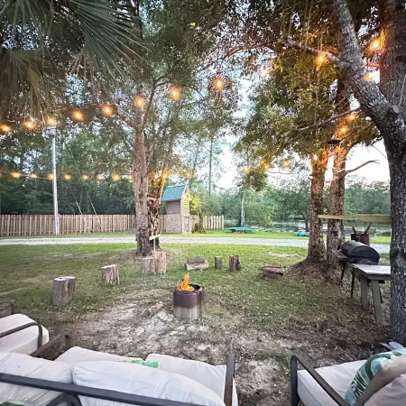 Disc golf, kayaks, or fish on private Cabin! Near stores, casinos, beaches!