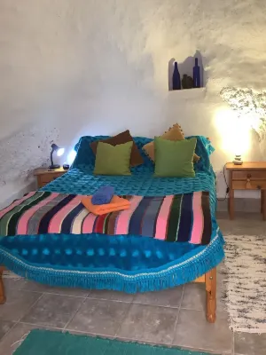 Lovely Private Cave Apartment Hotels near Museo Argueologico de Baza