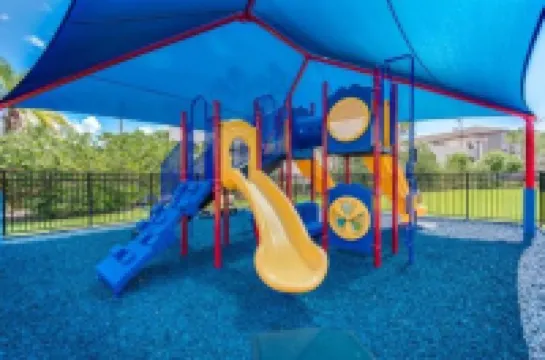 4816 Cayview Avenue 303