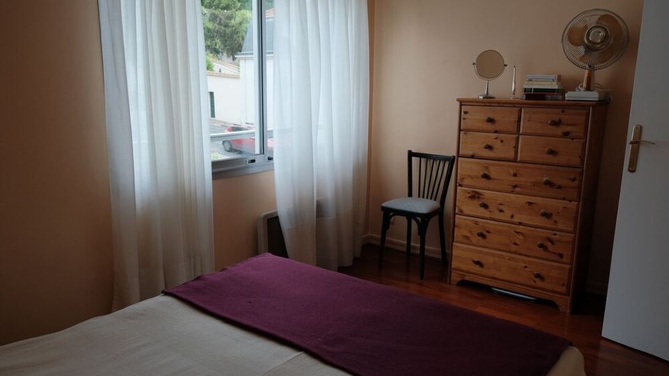 1 Bedroom Apartment in Courbevoie