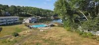Smuggler's Cove Inn
