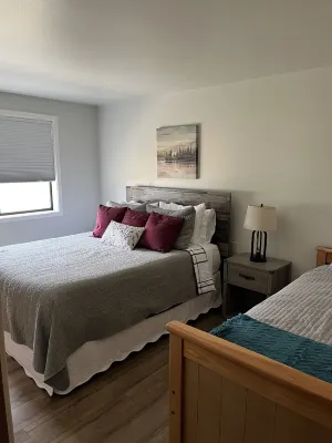 Cabin on Little Creek