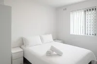 Scarborough 2 Bedroom Beach Stay Hotels in Scarborough