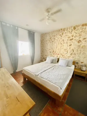 "Villa Maria" for 6 people with pool & walking distance to the beach Hotels near Cala s'Almunia