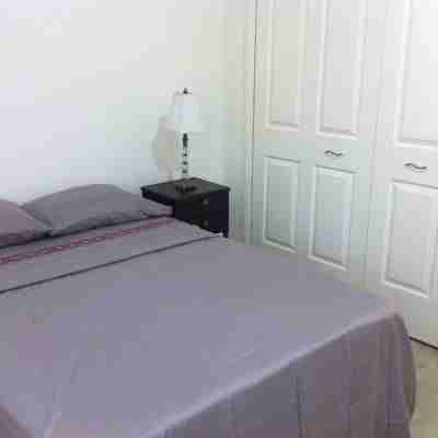 One Woodbrook Place Convenient Condo with a City View Rooms
