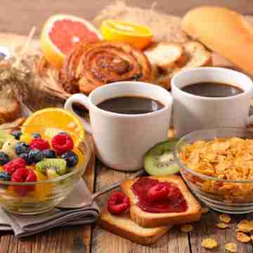 Santos Linda !! 5 min from the beach ! Dining/Meeting Rooms