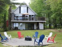 Lake view home with water access Hotels in Standish