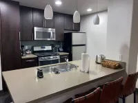 Modern and Cozy Apt in WEHO