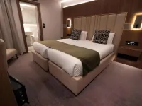 Merit Kensington Hotel Hotels near Wandsworth