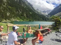 Studio 4 persons MAGNIFICENT MOUNTAIN VIEW pyrenees zenith LUZ ST SAUVEUR فنادق في Luz-Saint-Sauveur