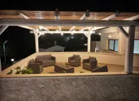 Beautiful Villa with swimming pool, relaxation area, fitness area, equipped with all amenities Hotel a Ceglie Messapica