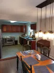 Charming 4-bedroom house with AC and WiFi  30 minute drive to New York City Hotels near Bloomberg