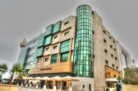 Hotel Lac Leman, les Berges du Lac Hotels in Soukra