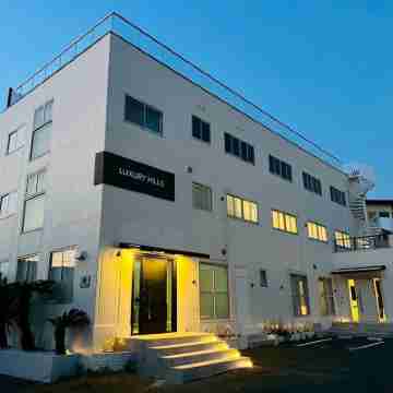 New!Luxury Hills1500 sqm Superb patio Sauna BBQ Pool Parking 4 cars Pets allowed Hotel Exterior