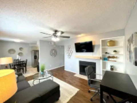 25% OFF I67 Cozy 1BD Condo, HWY183/161, DFW South - Irving