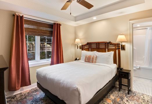 포트 인 포트 세인트 조의 건물 외관 이미지