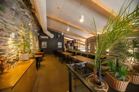 Rija Old Town Hotel Отели рядом с достопримечательностью «No Exit»