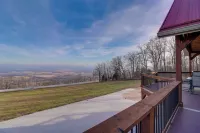 Spacious Harrison Vacation Rental w/ Deck & Views! - parking