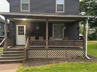 3 bedroom/1.5 bath Baseball rental 6 minutes to Cooperstown All star village. Hotels in Oneonta