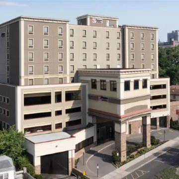 Best Western Premier NYC Gateway Hotel Отели в г. Норт-Берген