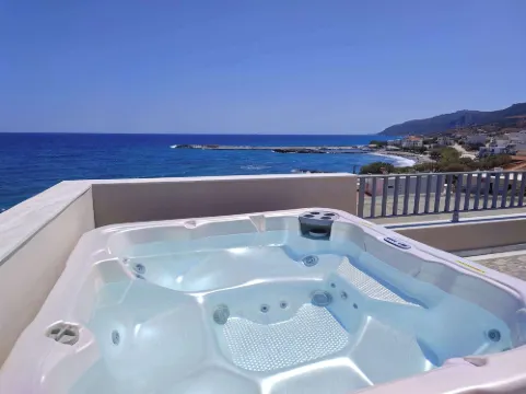 Beachfront Ela Luxury Stay with Jacuzzi & Views